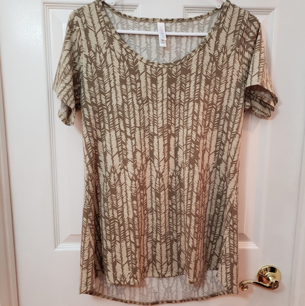 LuLaRue feather pattern top